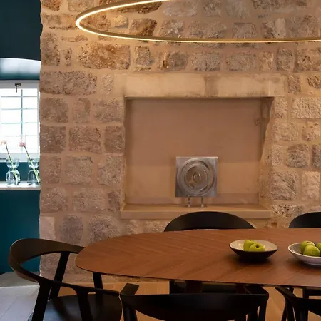 Two Bedroom Luxury Sorgo Cerva In Old Town Apartament *