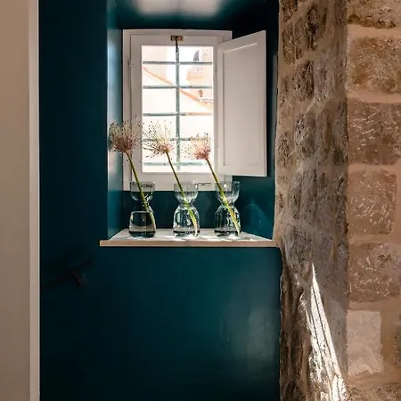 Appartamento Two Bedroom Luxury Sorgo Cerva In Old Town *