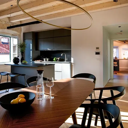 Two Bedroom Luxury Sorgo Cerva In Old Town Apartman