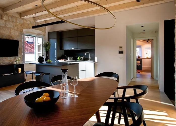 Two Bedroom Luxury Sorgo Cerva In Old Town Appartement